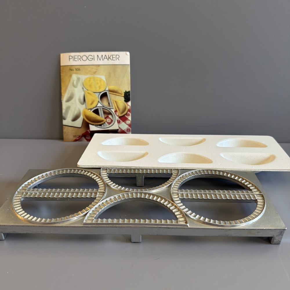 Vintage Vitantonio Pierogi Maker Press w/ Original Recipe Booklet #2277